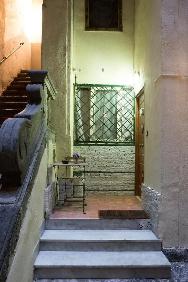 Gradoni Chiaia Holiday Homes Naples